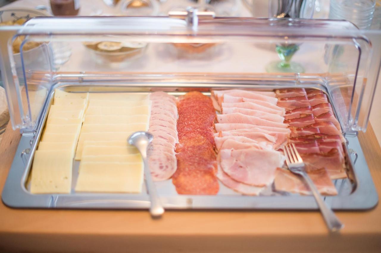 Bed and Breakfast Garni Stuebele Tirolo Zewnętrze zdjęcie