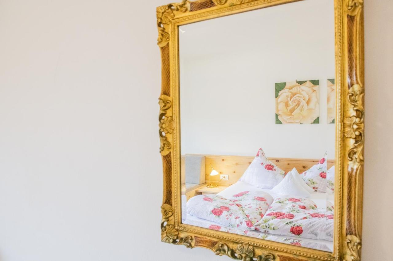 Bed and Breakfast Garni Stuebele Tirolo Zewnętrze zdjęcie