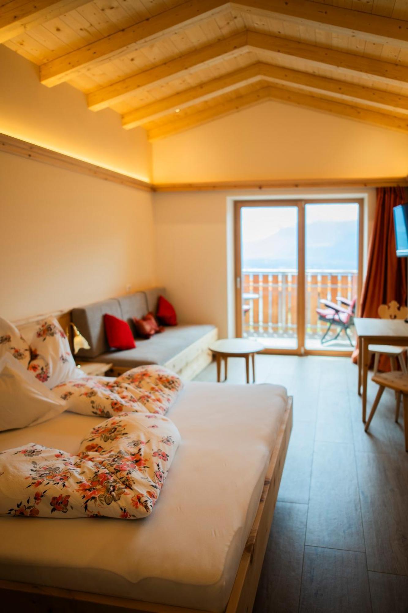 Bed and Breakfast Garni Stuebele Tirolo Zewnętrze zdjęcie